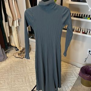 Turtle neck knit dress